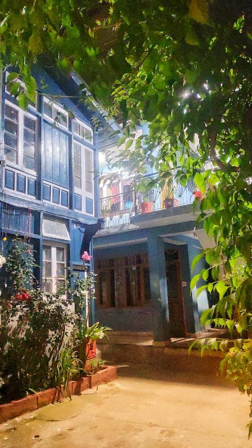 The Prasher Lodge Mall Road Manali Exterior photo